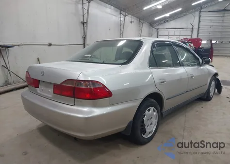 1999 Honda Accord Lx из США, поврежденный, VIN 1HGCG6659XA047497